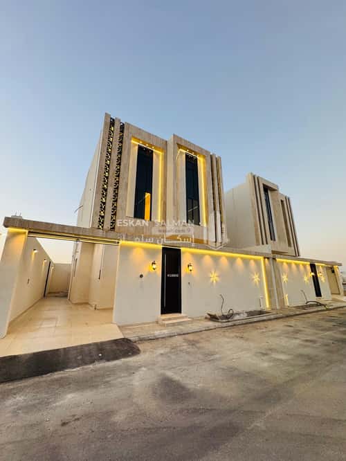 Villa 305 SQM Facing East on 15m Width Street Al Rahbah, Alttayif