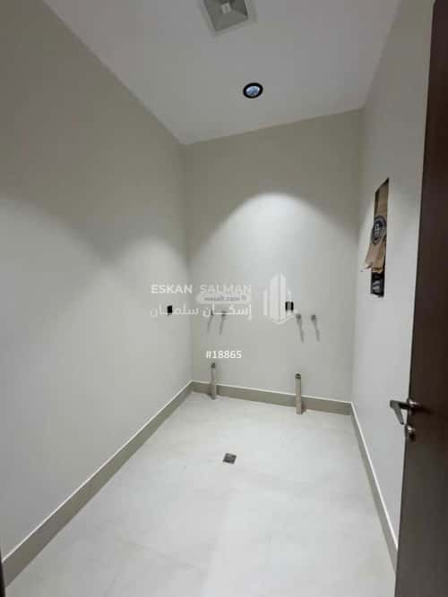 Apartment with 6 Bedrooms Al-Hadaqiya, Khamis Mushait