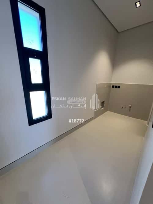 فيلا 230 متر مربع شمالية على شارع 15م الرمال، شرق الرياض، الرياض