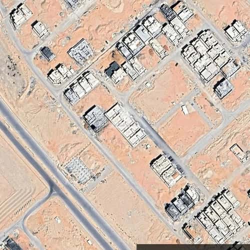 Floor 300 SQM with 5 Bedrooms Al-Janadriyah, East Riyadh, Riyadh