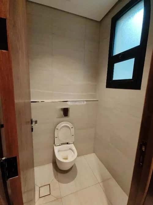 Floor 203 SQM with 6 Bedrooms Al-Muanisiyah, East Riyadh, Riyadh