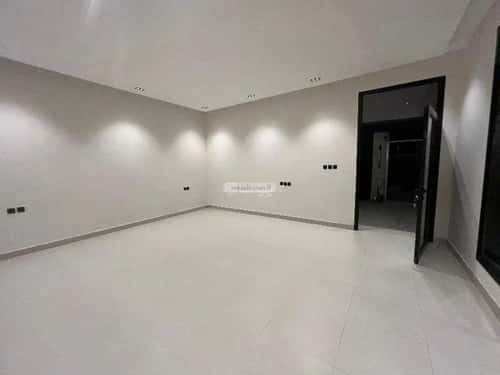 Floor 236 SQM with 5 Bedrooms Al-Khaleej, East Riyadh, Riyadh