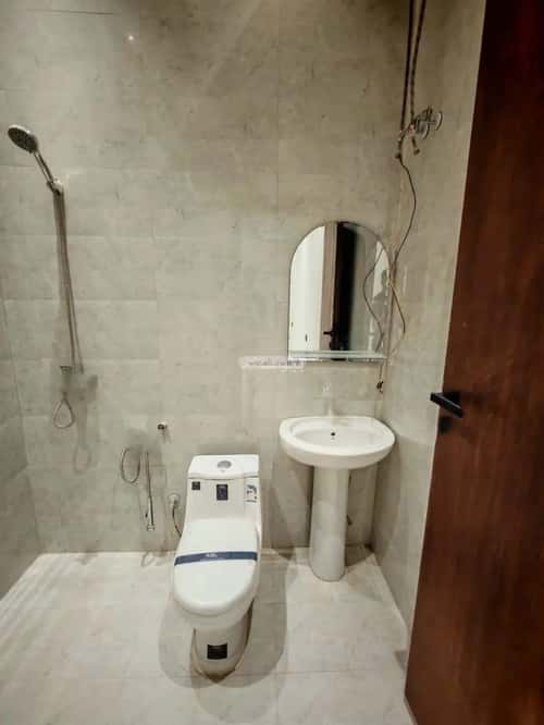 دور 177 متر مربع ب 5 غرف الجنادرية، شرق الرياض، الرياض