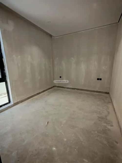 Floor 177 SQM with 5 Bedrooms Al-Maizaliyah, East Riyadh, Riyadh