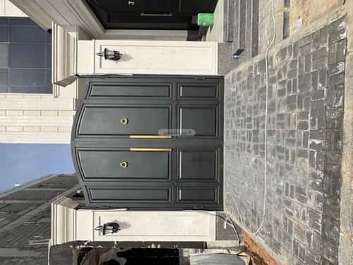 فيلا 260 متر مربع جنوبية على شارع 18م النهضة، شرق الرياض، الرياض