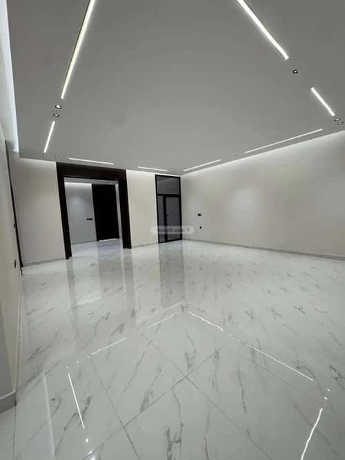 Floor 242 SQM with 6 Bedrooms Al-Muanisiyah, East Riyadh, Riyadh