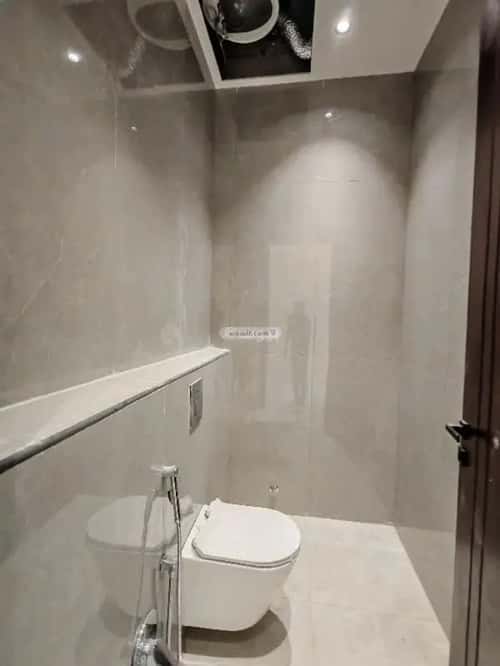 دور 242 متر مربع ب 6 غرف المونسية، شرق الرياض، الرياض