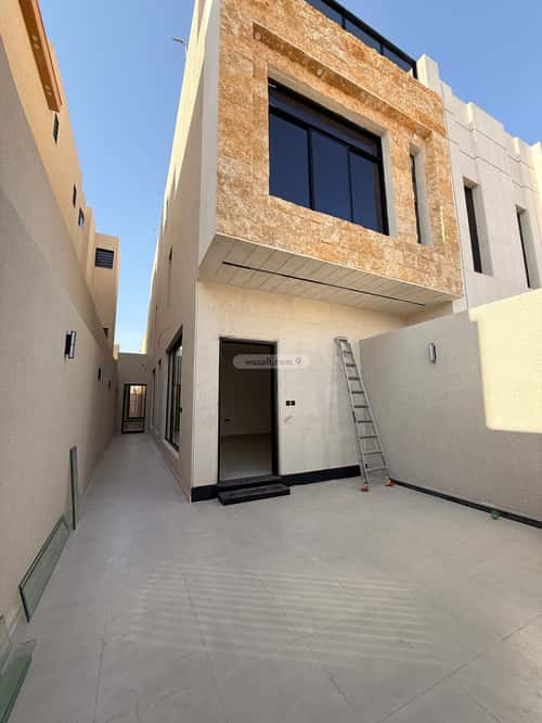 فيلا 264 متر مربع شرقية على شارع 15م النهضة، شرق الرياض، الرياض