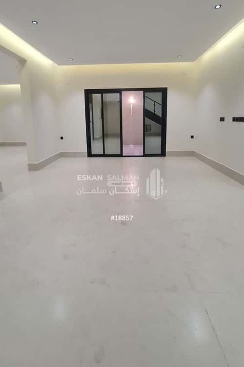 فيلا 518 متر مربع غربية على شارع 15م عتود الشمالي، خميس مشيط