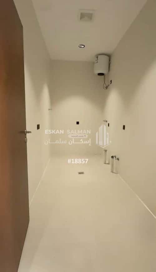 فيلا 518 متر مربع غربية على شارع 15م عتود الشمالي، خميس مشيط