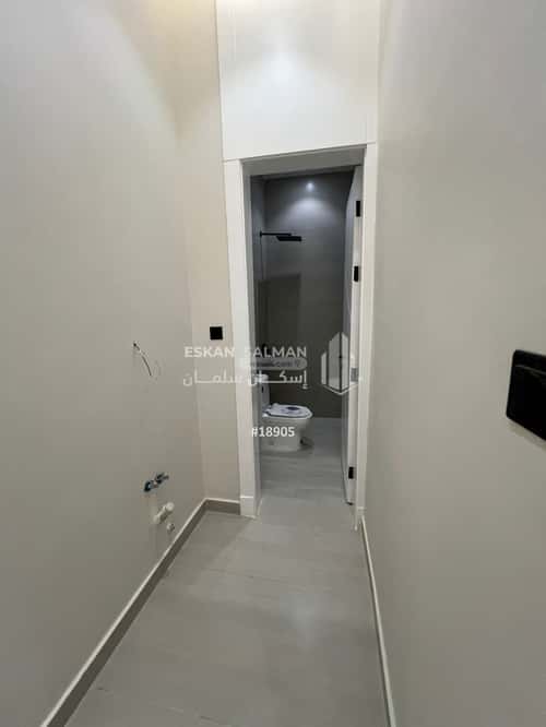 Floor 156 SQM with 5 Bedrooms Al-Janadriyah, East Riyadh, Riyadh