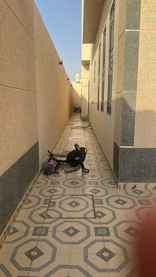 16 bedroom villa in Al Bayan