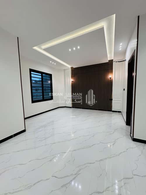 فيلا 425 متر مربع شمالية على شارع 15م الرحاب، الطائف