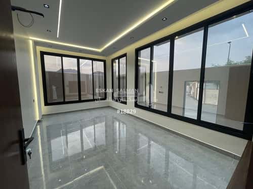 فيلا 230 متر مربع شمالية غربية على شارع 17م اليمامة، مكة المكرمة