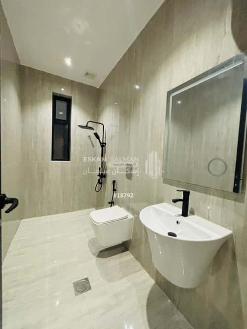 شقة ب 8 غرف إشبيلية، الجبيل