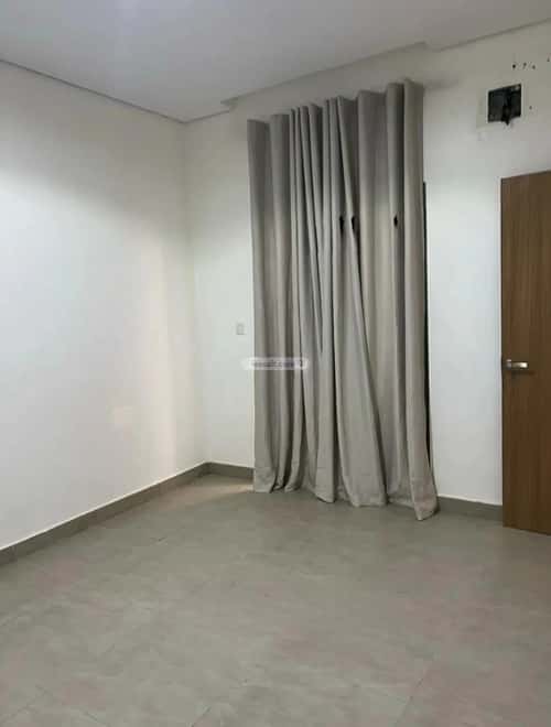 فيلا 303 متر مربع واجهة شرقية ب 7 غرف مطار الملك خالد الدولي، شمال الرياض، الرياض