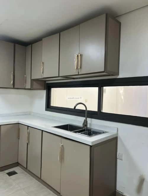 فيلا 303 متر مربع واجهة شرقية ب 7 غرف مطار الملك خالد الدولي، شمال الرياض، الرياض