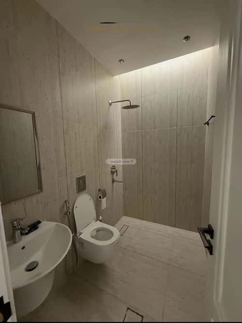 3 bedroom apartment in Al Malqa