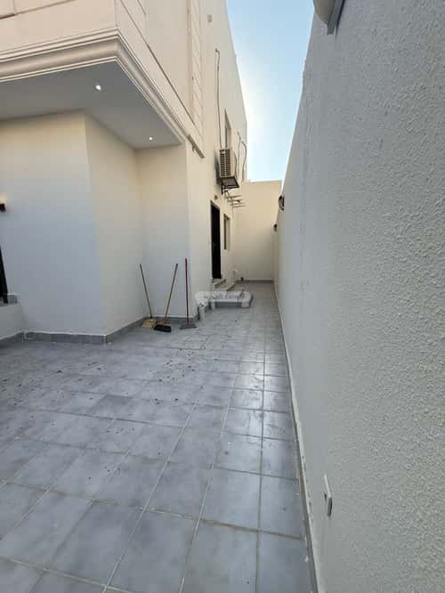 Villa 209 SQM Facing East with 8 Bedrooms Al Swaryee, North Jeddah, Jeddah