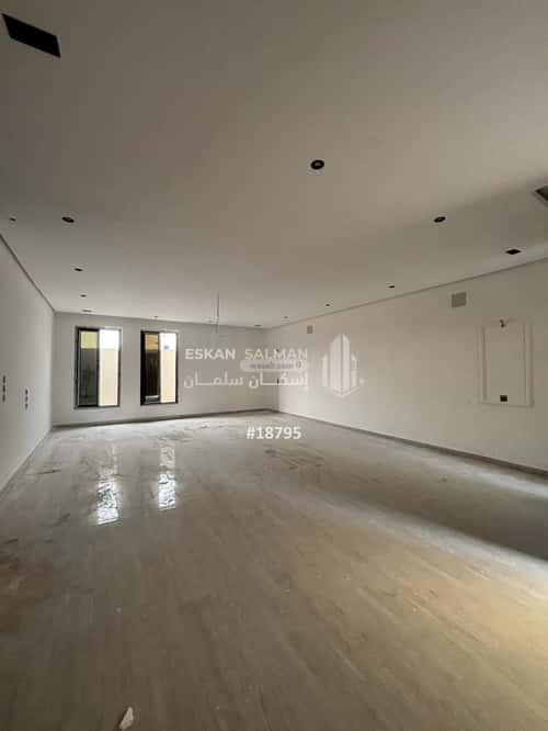 Villa 343 SQM Facing South West on 20m Width Street Al Aziziyah - Al Jubail, Jubail