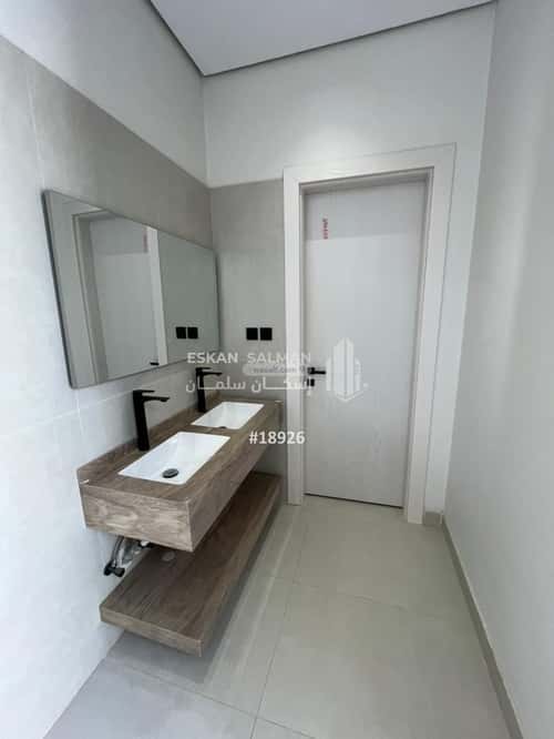 فيلا 333 متر مربع شمالية على شارع 20م الوسام، شرق الرياض، الرياض