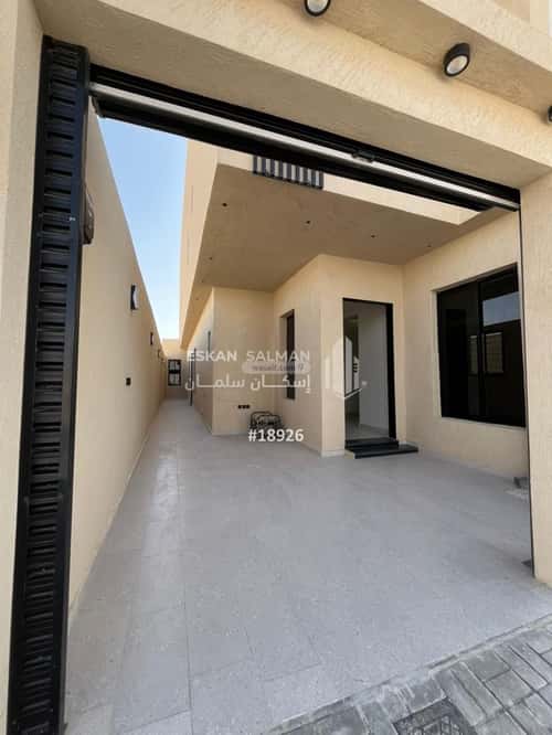 فيلا 333 متر مربع شمالية على شارع 20م الوسام، شرق الرياض، الرياض