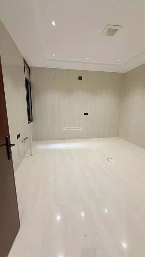 فيلا 6 غرف في العريجاء الغربي