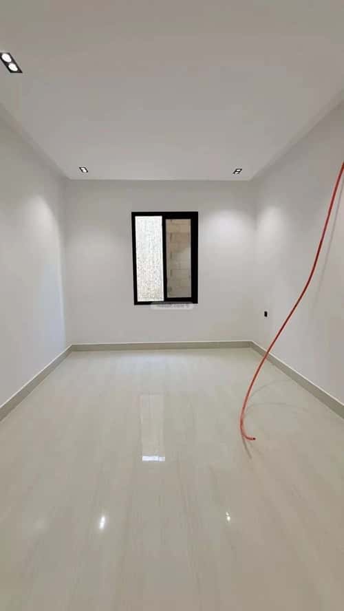 فيلا 200 متر مربع غربية على شارع 15م العريجاء الغربي، غرب الرياض، الرياض