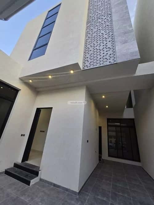 5 bedroom villa in Al Uraija Al Awsat