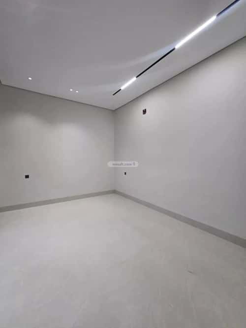 فيلا 290 متر مربع شرقية على شارع 15م العريجاء الأوسط، غرب الرياض، الرياض