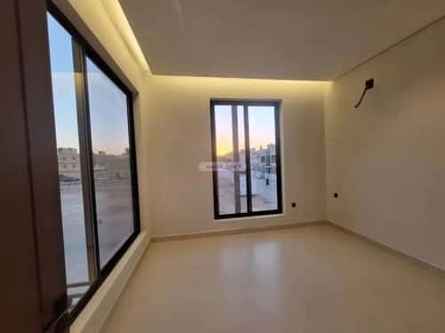 فيلا 300 متر مربع شرقية على شارع 20م ظهرة لبن، غرب الرياض، الرياض