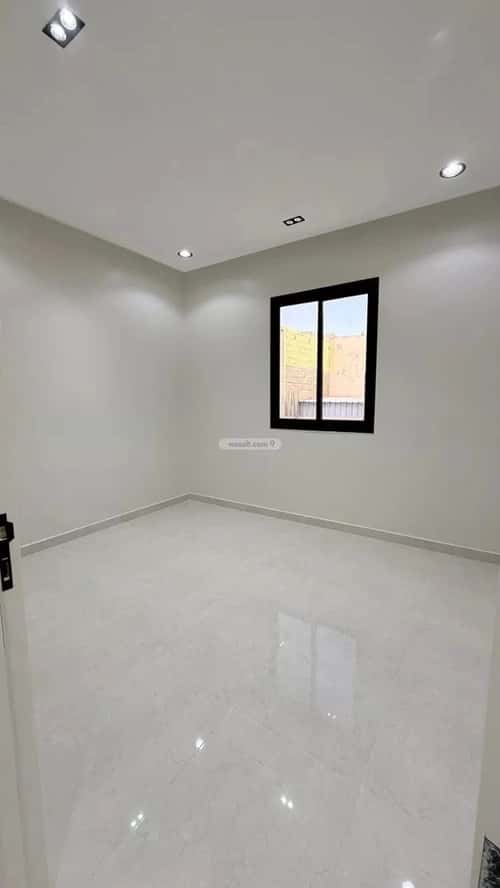 فيلا 200 متر مربع شمالية على شارع 15م العريجاء الأوسط، غرب الرياض، الرياض