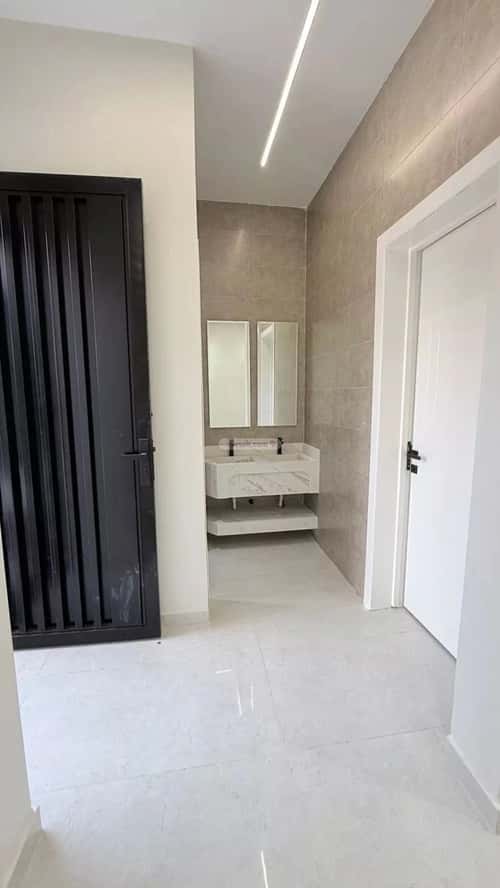 6 bedroom villa in Al Uraija Al Awsat