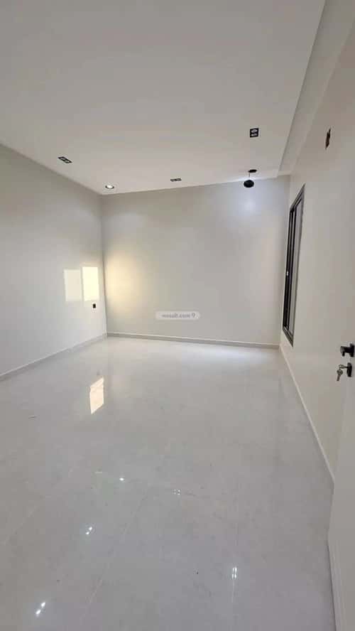 Villa 200 SQM Facing North on 15m Width Street Middle Al-Uraija, West Riyadh, Riyadh