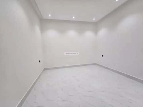 فيلا 297 متر مربع شرقية على شارع 15م العريجاء الغربي، غرب الرياض، الرياض