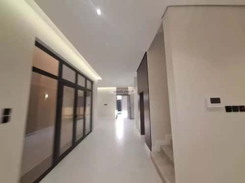 6 bedroom villa in Dhahrat Laban