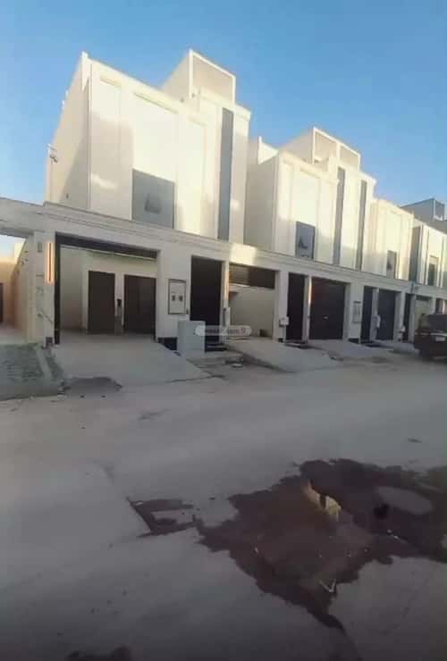 Floor 230 SQM with 4 Bedrooms Twaeeq, West Riyadh, Riyadh