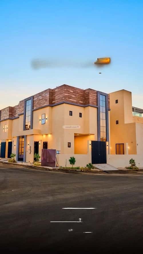 Villa 280 SQM Facing East on 20m Width Street Al-Mahdiyah, West Riyadh, Riyadh