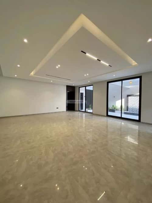 6 bedroom villa in Al Mahdiyyah