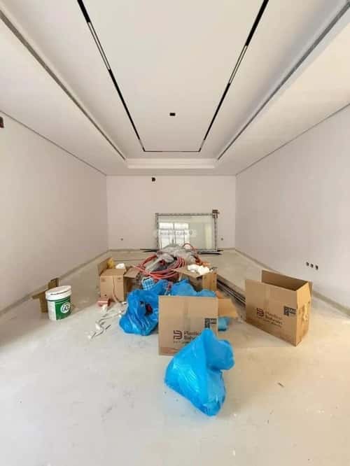 4 bedroom villa in Al Mahdiyyah