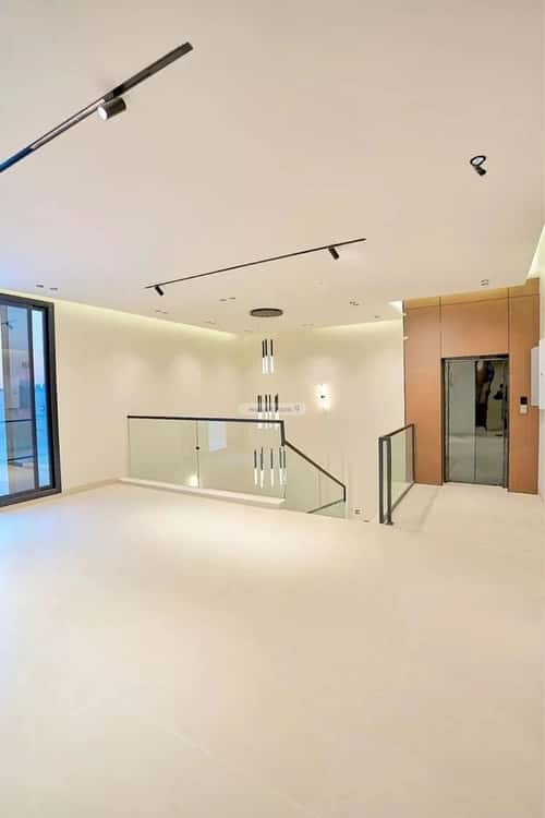 6 bedroom villa in Al Mahdiyyah