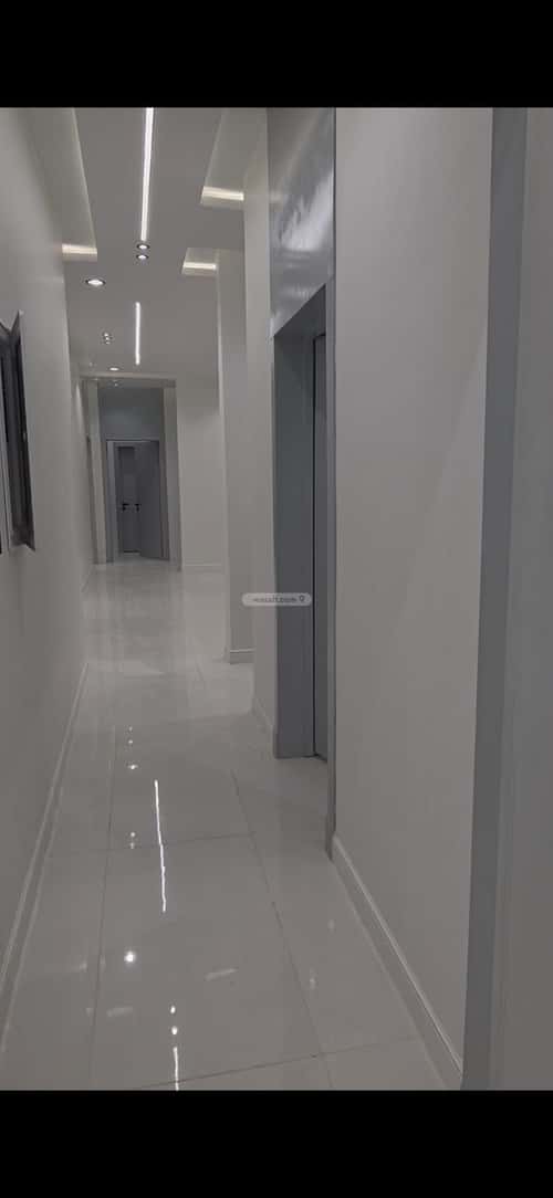 Floor 205 SQM with 5 Bedrooms An-Nadheem, East Riyadh, Riyadh
