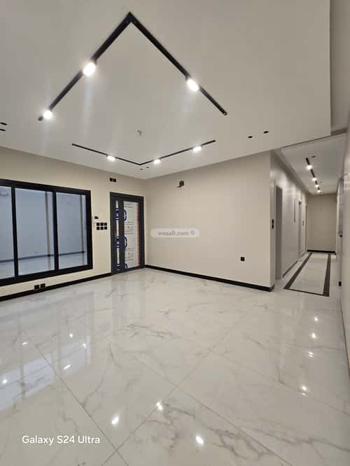 فيلا 312 متر مربع مع 3 شقق واجهة شمالية الياقوت، شمال جدة، جدة