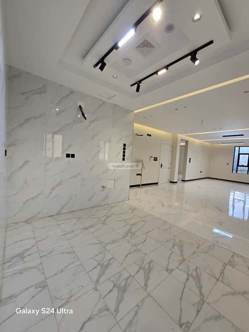 Villa 312 SQM with 3 Apartments Facing North Al Yaqoot, North Jeddah, Jeddah