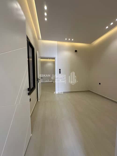 Floor 156 SQM with 5 Bedrooms Al-Janadriyah, East Riyadh, Riyadh