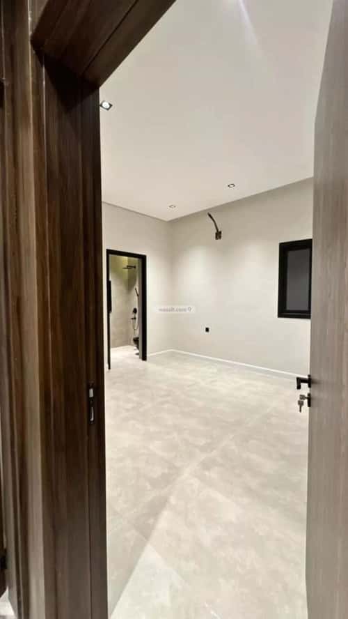 Floor 214 SQM with 5 Bedrooms Ad-Duraihemiyah, West Riyadh, Riyadh