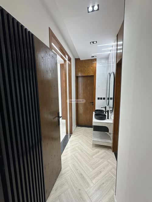 Floor 221 SQM with 5 Bedrooms Al-Yarmouk, Khamis Mushait