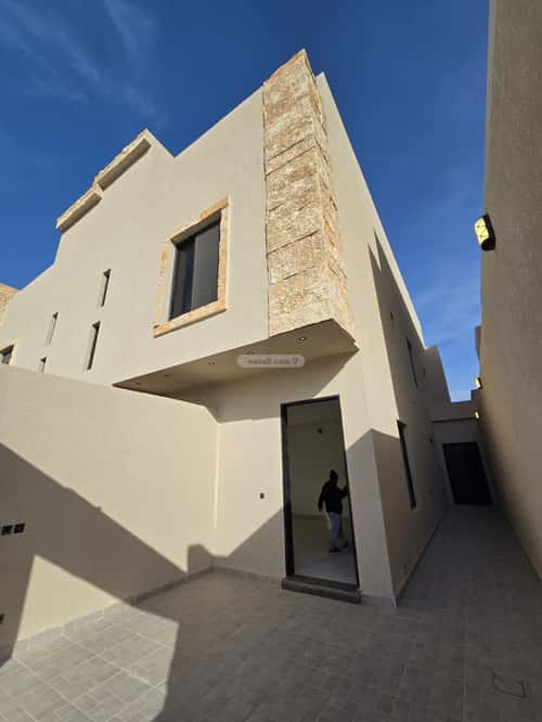 Floor with 5 Bedrooms Twaeeq, West Riyadh, Riyadh