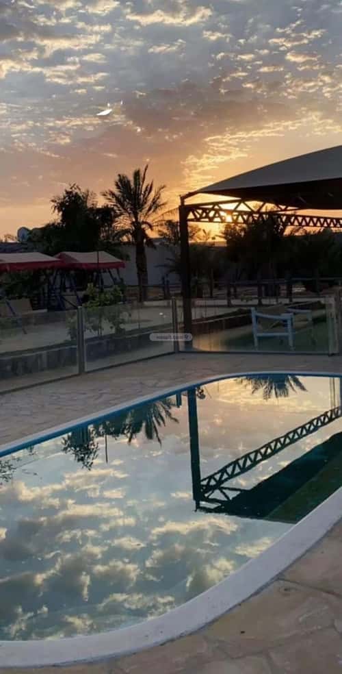 استراحة 2800 متر مربع شرقية على شارع 15م قريه ديراب، قريه ديراب