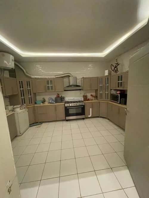 فيلا 283 متر مربع شمالية على شارع 10م النهضة، شرق الرياض، الرياض